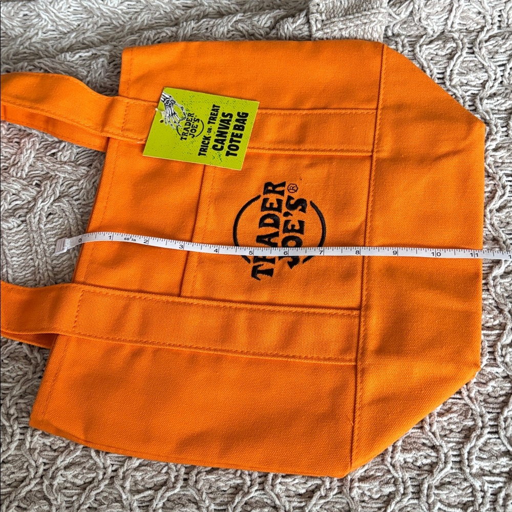 🔅5/$20 Trader Joe’s limited edition 2025 Halloween tote - Picture 3 of 3